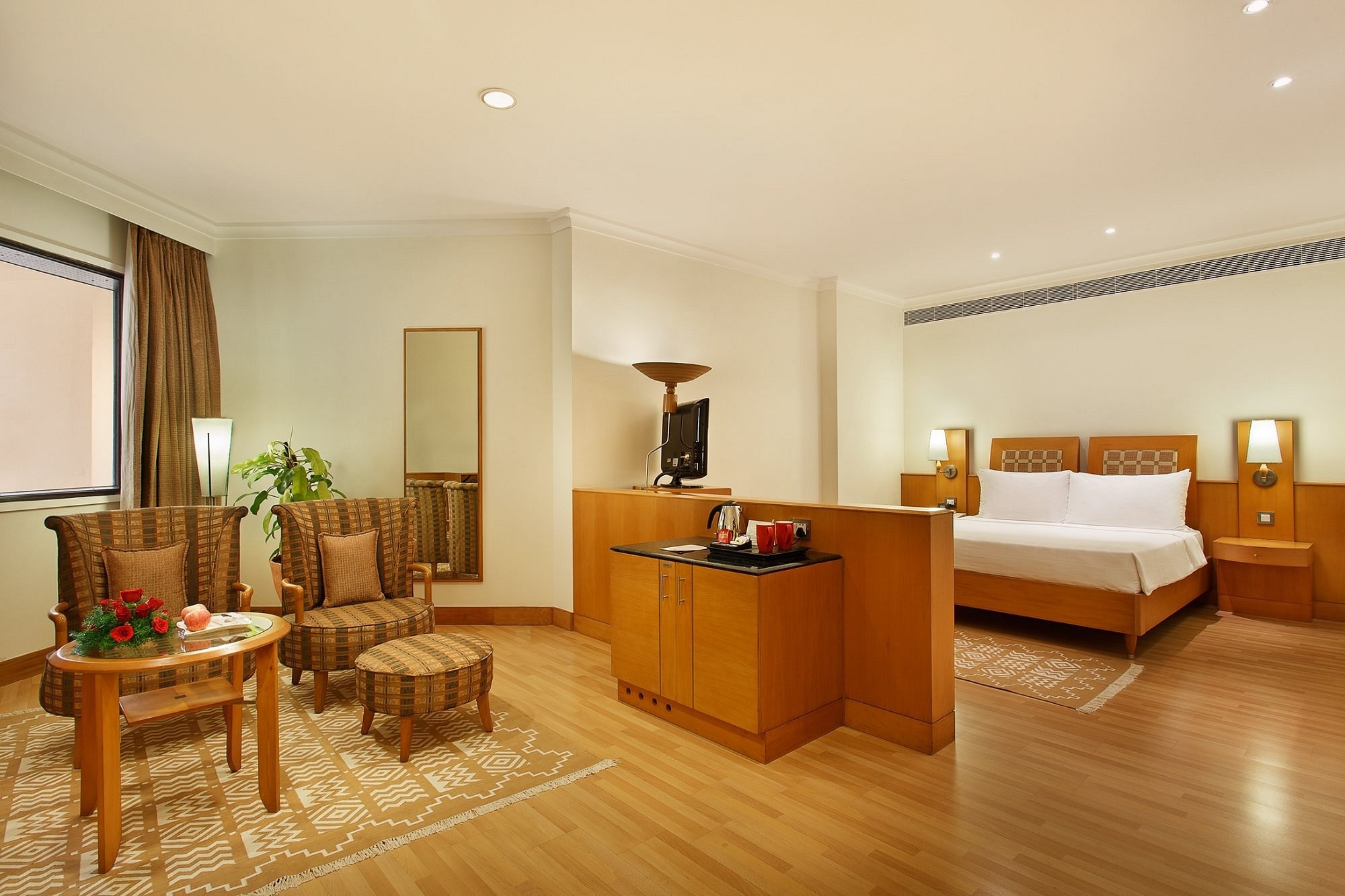 Featured image 4